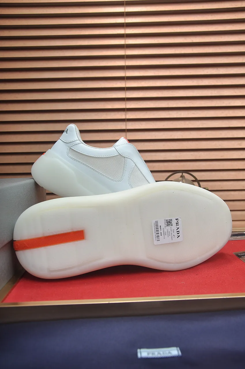 Men's shoes 💰580💶 [PRADA] Top original items, new seasonal styles, high-quality original items, top-grade high-mercerized cowhide combined with original breathable fabric + imported glue, imported stretch fabric inside with original cowhide feet, original thick outsole! Quality guaranteed! Code 38-45 (45 customized)